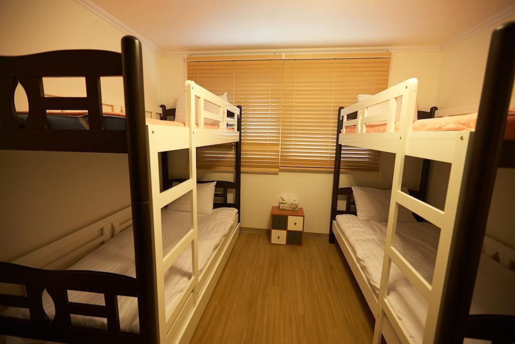 Moon Hostel Seoul Rum bild