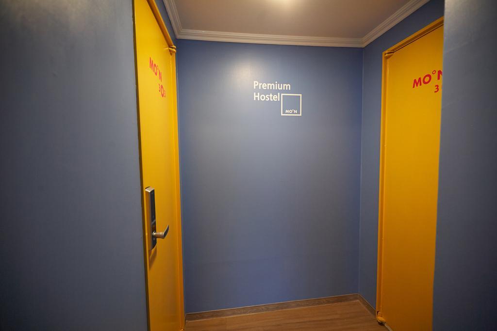 Moon Hostel Seoul Exteriör bild