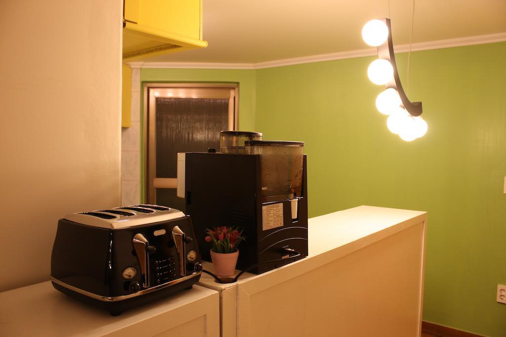 Moon Hostel Seoul Exteriör bild