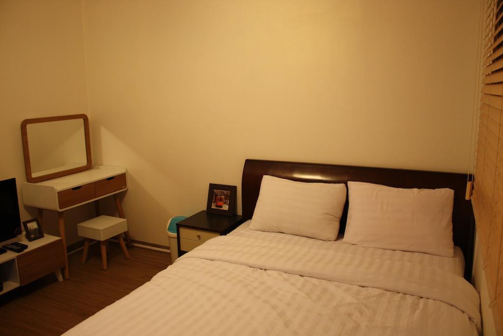 Moon Hostel Seoul Exteriör bild